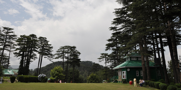 j&k tourism hut gulmarg